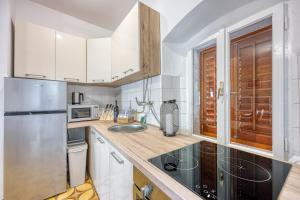 Old Bay Leave Town Apartment - Happy Rentals