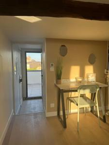 Appartements Le Rooftop - Terrasse vue Cathedrale - Netflix : photos des chambres