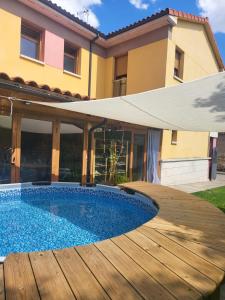 Hornillos Meeting Point (Pilgrim Hostel)