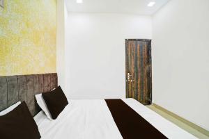 Hotel O Shiv Shakti Kolar nahar bus stop