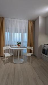 Blissful Ghencea Studio 1110