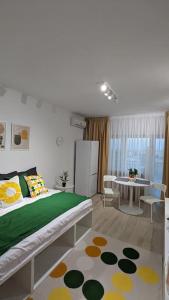 Blissful Ghencea Studio 1110