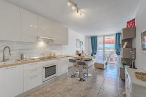 Appartamento Sweet Sunset - 4hvězdičkové hotely ve městě Arona