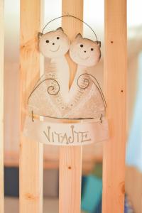 Chalupa na lúčnych kvetoch