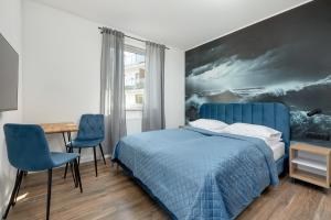 Duży Apartament z Parkingiem i Balkonem w Kołobrzegu by Noclegi Renters