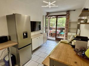 Appartement 2 pièces avec loggia vitrée, piscine et parking à 300m de la plage - Argelès-sur-Mer - FR-1-225-804