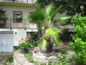 Kővirág Apartman - Felsőpáhok