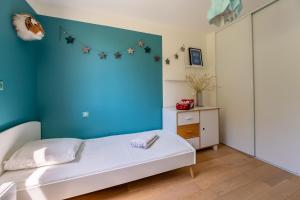 Villas Piscine, clim, terrain de petanque et jeux enfants : photos des chambres