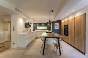 Villas Piscine, clim, terrain de petanque et jeux enfants : photos des chambres