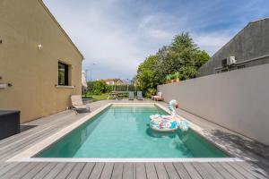 Villas Piscine, clim, terrain de petanque et jeux enfants : photos des chambres