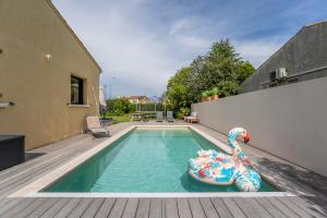 Villas Piscine, clim, terrain de petanque et jeux enfants : photos des chambres