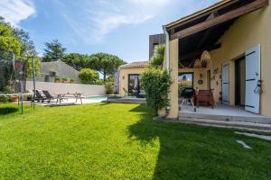 Villas Piscine, clim, terrain de petanque et jeux enfants : photos des chambres