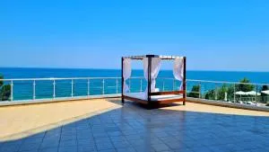 Naser Silver beach - بايالا