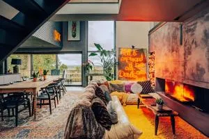 The Rook Retreat By The Butler Collection - Amberley