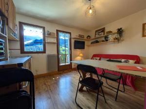 Charmant studio 19m², idéal 3 pers, avec terrasse et parking, proche commerces et navette ski - FR-1-342-307