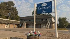 The Oakwood Inn - Sedgwick