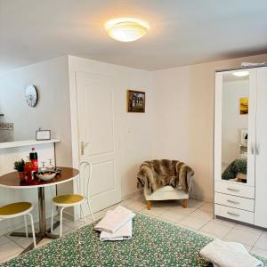 Studio chaleureux au cœur du manoir