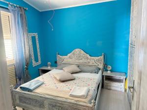 Bilocale con vista mare e monti a Cala Gonone img7