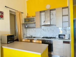 Bilocale con vista mare e monti a Cala Gonone img2