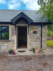 Ash Lodge Leitrim Village