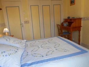 B&B / Chambres d'hotes Les Tilleuls B&B : photos des chambres