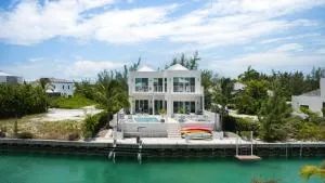 Villa De Marco - Whitby