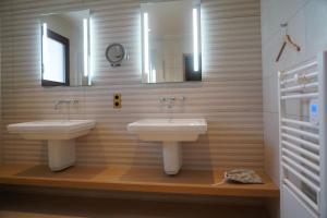 Hotels La Borie d-Helipse : Chambre Lit King-Size - Vue sur Jardin