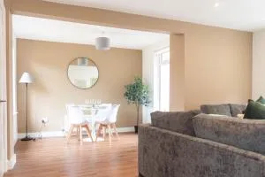 Moncrieff House - بروكسبورن