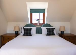 Balvraid Steading - Awesome views just off NC500