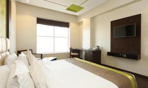 FabHotel Prime Rester Select