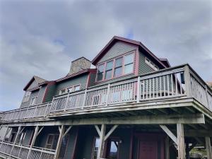 SlopeSide Chalet - Pool, Grill, Hot tub, Views