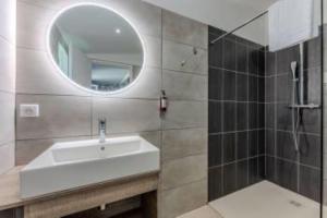 Hotels Hotel Le Grain de Sable : Chambre Double avec Terrasse