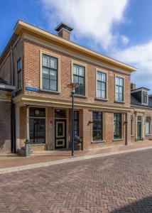 Unieke Bed en Breakfast met historisch verhaal in Ferwert De K roon van Marijn