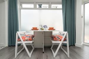 Host & Stay - Islingword Studio