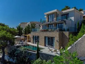 Villa Ivy - an award winning beachfront villa on the island of Brac near Split - Selca