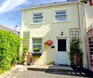 Celyn Bach Llangrannog - Llandyssiliogogo