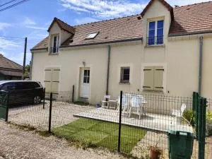 MAISON CHAPY en centre ville 1 à 11 personnes - Lion-en-Sullias