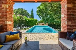 Villa Hrast Bacva - Radoši kod Višnjana