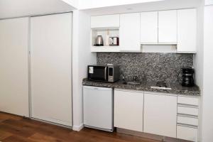 Belgrano amplio luminoso, cochera, WiFi, cerca River y Subte, 309