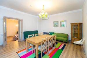 Wehost Apartment Near Fabrika