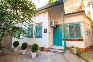 Wehost Liberty Square Apartments