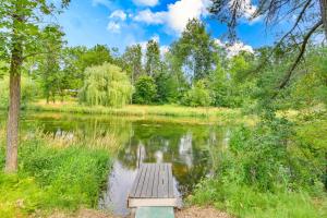 Family-Friendly Home with Fire Pit in Pine River