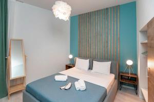 Heart of Tbilisi: 3 Apts w Balcony - By Wehost