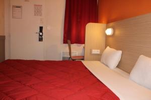 Hotels Premiere Classe St Quentin en Yvelines Elancourt : photos des chambres