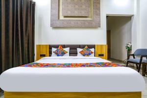 FabHotel Square JB Resort