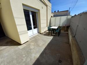 Appartements Appart T3 avec Cours et Parking Prive : photos des chambres