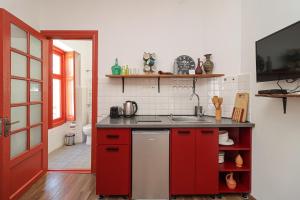 Unique 3-Studio Combo for 6 Guests By Wehost