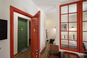 Unique 3-Studio Combo for 6 Guests By Wehost