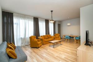 Comfortable 1BR Apartment in Central Vake - by Wehost