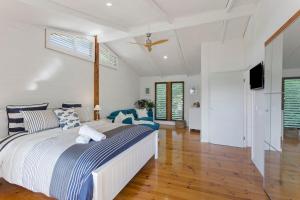 Private & Exotic Island Home Close to Beach Access